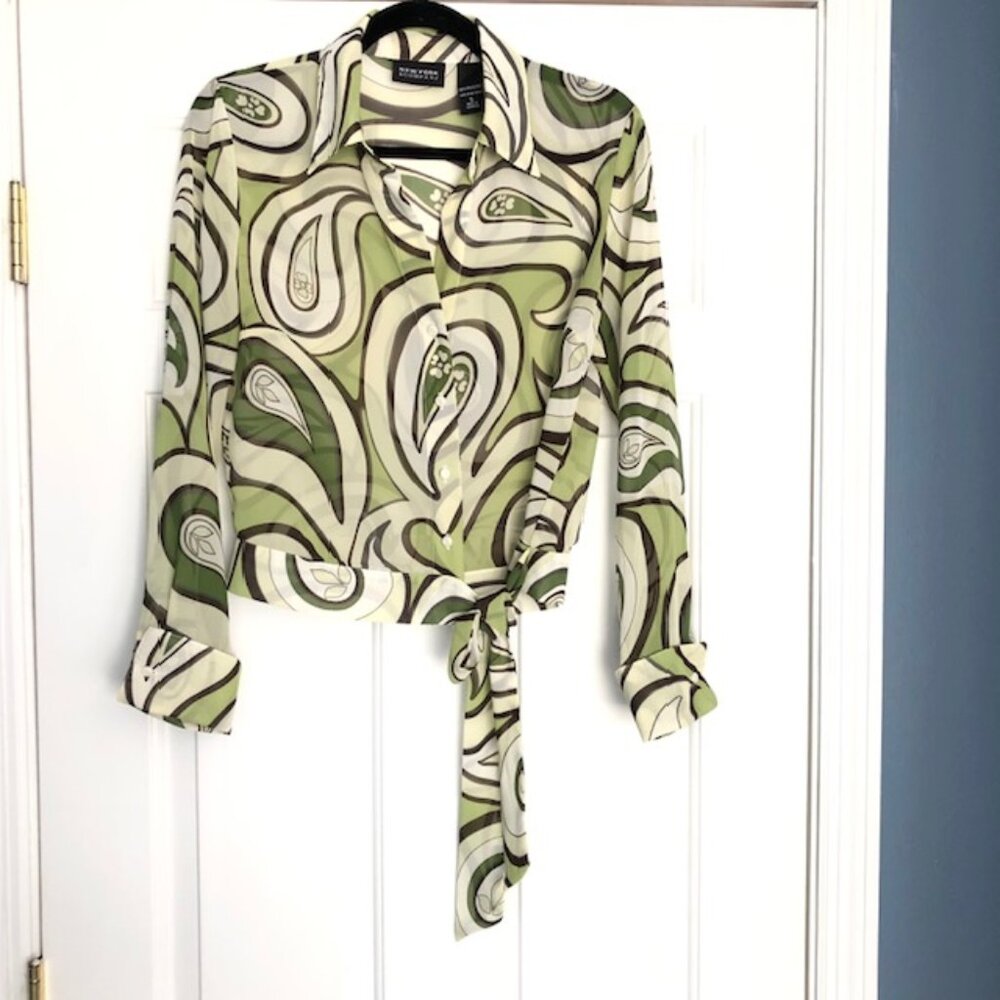 New York & Company Button Down Tie Waist Long-sleeve Green Paisley Blouse Small